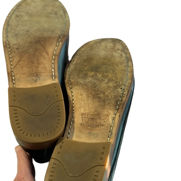 Bass Weejuns Whitney. Black Patent Leather. SZ. 10. Academia. Preppy. Classic - Picture 7 of 12